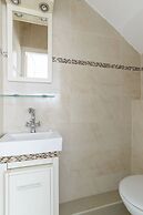 Penthouse with Panoramic View by FeelHome