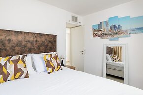 Penthouse with Panoramic View by FeelHome