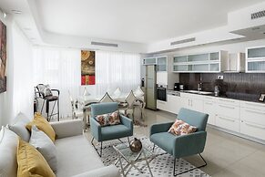 Penthouse with Panoramic View by FeelHome