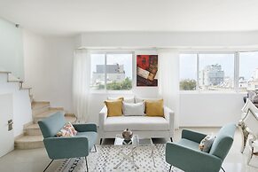 Penthouse with Panoramic View by FeelHome