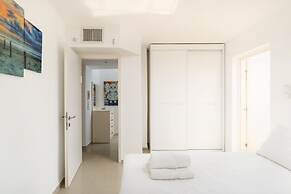 Penthouse with Panoramic View by FeelHome