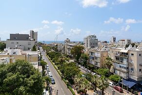 Penthouse with Panoramic View by FeelHome