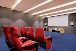 Lemon Tree Hotel, Sector 68, Sohna Road, Gurugram