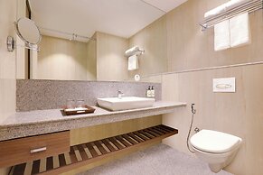 Lemon Tree Hotel, Sector 68, Sohna Road, Gurugram