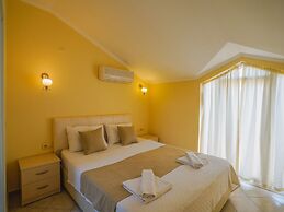 Sunset Beach Club Villas