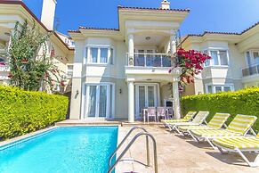 Sunset Beach Club Villas