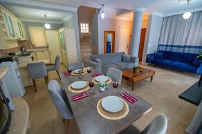 Sunset Beach Club Villas