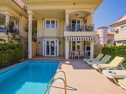 Sunset Beach Club Villas