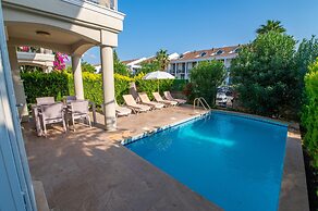 Sunset Beach Club Villas