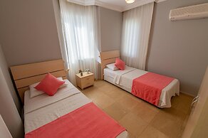 Sunset Beach Club Villas