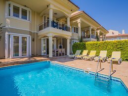 Sunset Beach Club Villas