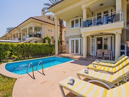 Sunset Beach Club Villas