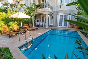 Sunset Beach Club Villas