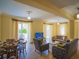 Sunset Beach Club Villas