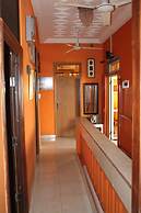 Jesiwa B's Little Palace