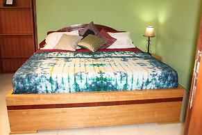 Jesiwa B's Little Palace