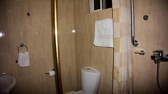 Jesiwa B's Little Palace