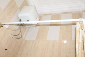 Jesiwa B's Little Palace