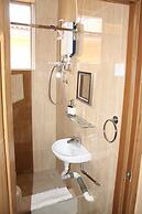 Jesiwa B's Little Palace