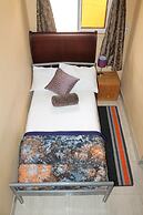 Jesiwa B's Little Palace