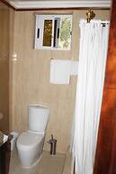 Jesiwa B's Little Palace