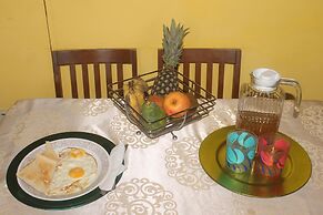 Jesiwa B's Little Palace