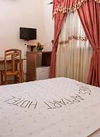 Jeane's Appart Hotel