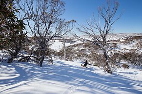 The Elements East - Jindabyne