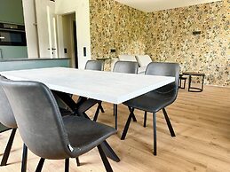 Tevini Alpine Apartments by we rent