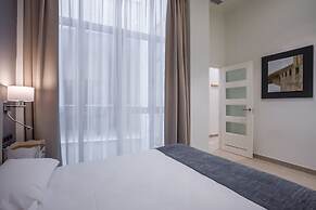 Welldone Cathedral Suites