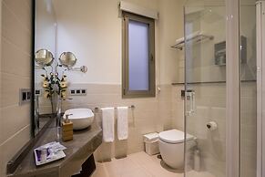 Welldone Cathedral Suites