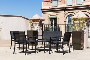 Welldone Cathedral Suites