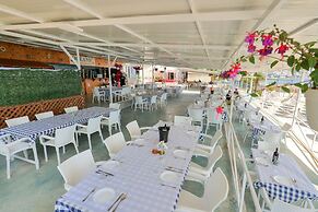 Oceanic Overview Suites