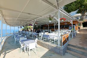 Oceanic Overview Suites