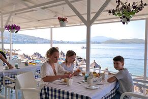 Oceanic Overview Suites