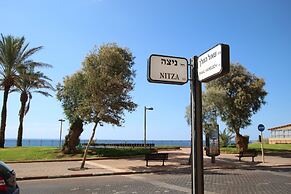 The Seasons Beach Apartment 2