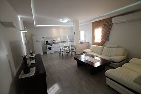 The Seasons Beach Apartment 2