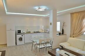 The Seasons Beach Apartment 2