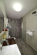 The Seasons Beach Apartment 2