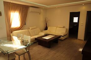 The Seasons Beach Apartment 2