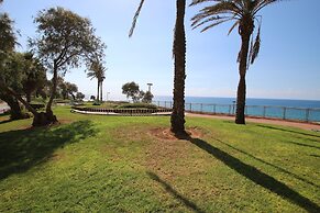 The Seasons Beach Apartment 2