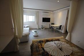 The Seasons Beach Design Studio Sea View