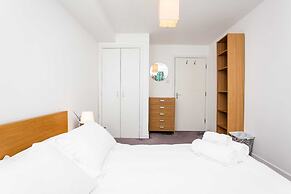 Charming Peaceful 2 Bed with Parking and Garden