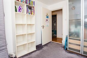 Charming Peaceful 2 Bed with Parking and Garden