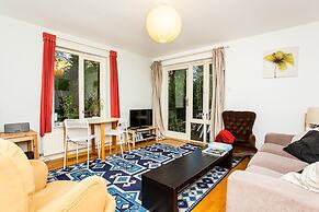 Charming Peaceful 2 Bed with Parking and Garden