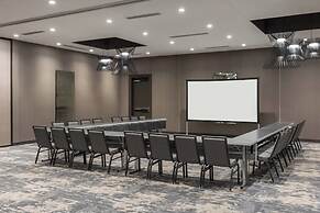 AC Hotel by Marriott Boston Cleveland Circle