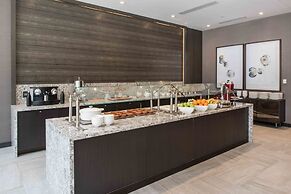 AC Hotel by Marriott Boston Cleveland Circle