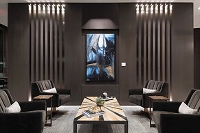 AC Hotel by Marriott Boston Cleveland Circle