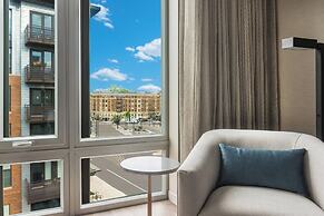 AC Hotel by Marriott Boston Cleveland Circle