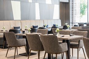 AC Hotel by Marriott Boston Cleveland Circle